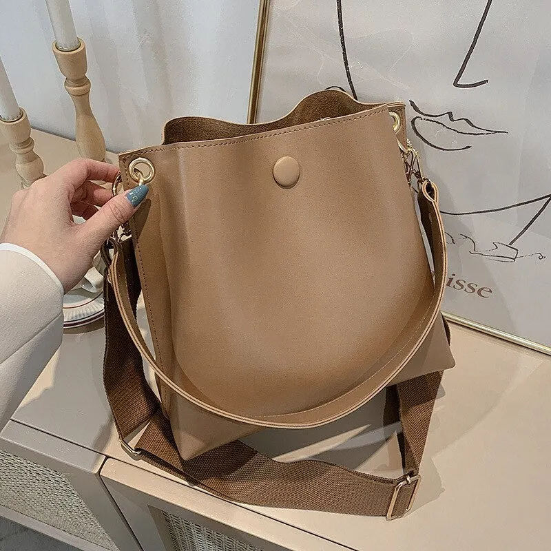 Casual wide strap buckets bag designer women shoulder bags luxury pu leather crossbody bag large capacity Handbags big totes